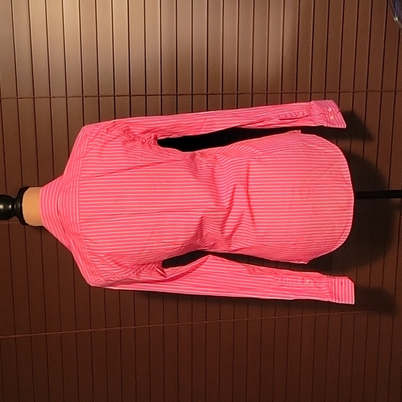 Express Button Down Blouse - Picture 3 of 7